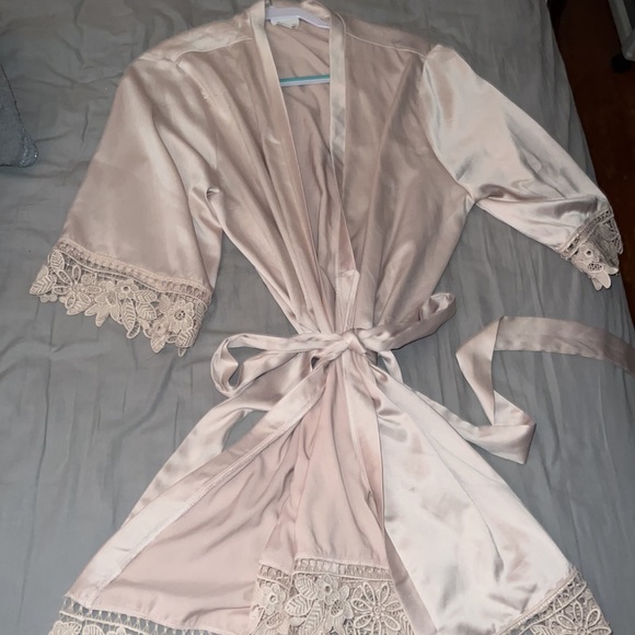 Silk Laced Robe - Picture 3 of 3